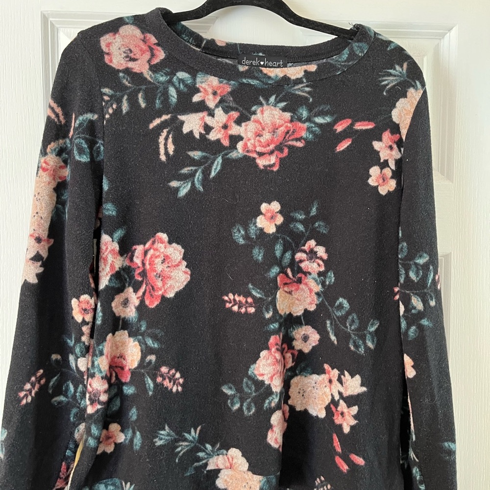 Floral soft long sleeve top